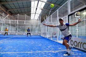 É um desporto extremamente social, de fácil aprendizagem e que pode ser jogado por todos, desde crianças a adultos. Padel Cresce A Um Ritmo Impressionante E Ja Chegou Aos Cem Mil Praticantes Em Portugal