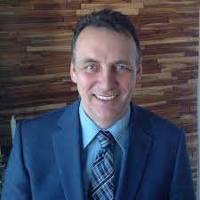 Richard, hier marquait ton dernier jour en tant que coordonnateur de notre  quartier, et la CDÉC tient à te remercier sincèrement pour ton engagement  exceptionnel au fil des années. Ton travail, souvent