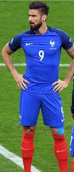 Olivier giroud of france poses with the champions world cup trophy after the 2018 fifa world cup russia final between france and croatia at luzhniki stadium on july 15, 2018 in moscow, russia. Pin Auf Arumilike