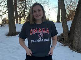Backstroker Riley Evans Transfers to Nebraska-Omaha