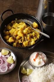Urulakizhangu Mezhukkupuratti Kerala Style Potato Stir Fry Food Stir Fry Indian Food Recipes
