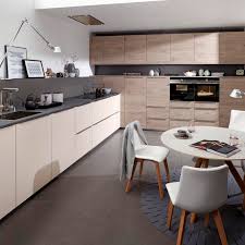 Milliers de photos et vidéos reportages chez des particuliers et designer. Contemporary Kitchen Artwood Platinum Feel Sahara Nolte Kuechen Oak Laminate With Handles