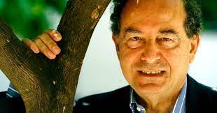 He has been called a literary institution of one. Zzlygeueshoz3m