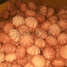 Pukul atau guna mesin tangan sehingga gula cair dalam telur. Tips Bahulu Tradisional Lembut Dhiaza Pedas Lunastory