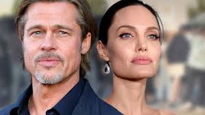 Mr pitt's custody request was included in his response to ms jolie's divorce petition. Angelina Jolie Brad Pitt Schlussstrich Sie Verkauft Ein Wertvolles Geschenk Von Ihm Bunte De