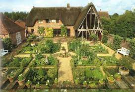 English Kitchen Garden Garden Layout Urban Garden Potager Garden