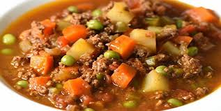 Ragout Chuck Wagon Un Plat Copieux Reconfortant Et Rapide Comme Tout Recettes Ma Fourchette Hearty Dish Beef Stew Stove Ground Beef Recipes