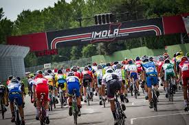 L'autodromo di imola negli anni la storia dell'autodromo di imola lo vede dal lontano 1950 come protagonista di competizioni e sviluppo motoristico. Autodromo Bici Picture Of Autodromo Internazionale Enzo E Dino Ferrari Imola Tripadvisor