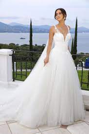 Boho brautkleider meerjungfrau brautkleider prinzessin farbige brautkleider. Aktuelle Brautmoden Kollektion Von Ladybird Mein Hochzeits Ratgeber