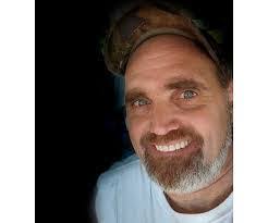 Richard Knuckles's Instagram, Twitter & Facebook