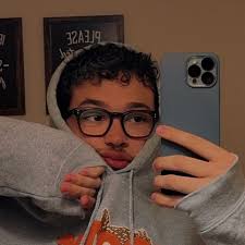 maxwell 𖦹 ☼ ⋆｡˚⋆ฺ (@maxwell.duff) • Instagram photos and videos