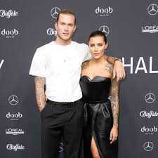 Loris karius expects to leave liverpool this summer. Sophia Thomalla Nach Trennung Loris Karius Bricht Sein Schweigen Stars