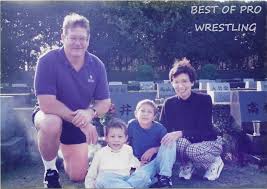 Throwback photo: Stan Hansen with his wife Yumi and kids Samuel and Shaver ❤