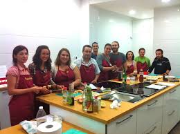 Elige tu curso y conviértete en adiestrador de perros profesional. Primeros Cursos De Cocina En La Nueva Sede Curso De Teppanyaki Y Curso De Panes Planos Pepekitchen Malaga Pepekitchen