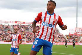 بیوگرافی ساوینیو