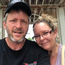 HEY FRIENDS!!!!! I will be doing some sunflower minis this year!!!! The  field I use is in the Griffin area and it's AMAZING!!!!!!!! I tried it last  year and it's the best!!!!