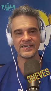 Estaba por preguntarle a @alvaromartinoficial quién gana entre Chargers y  Texans, hasta que recordé esto que dijo en 'La NFL al Dia'. Sigan envíando  sus preguntas. #nfl #nflespañol #estamosenritmo #lanflaldía #nflenritmo