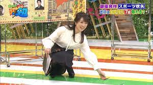 GIF有】川田裕美アナがしゃがみパンチラwスカートの下に潜り込みたいリアルガチ勉!キャプ - ３次エロ画像 - エロ画像