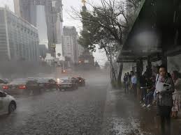 En el poblado #laventa en #cuajimalpa de morelos así las cosas #lluvia #granizo #cdmx #tormenta vía @rich_arq. Activan Alertas En La Cdmx Por Fuertes Lluvias Meganoticias