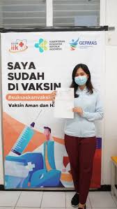 Kementerian kesehatan negara itu mengatakan, vaksin akan ditawarkan dengan prioritas: Sukseskan Program Pemerintah Tenaga Kesehatan Dan Karyawan Rsgm Iik Bw Jalani Vaksinasi Covid 19