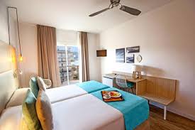 ¡tus vacaciones delante del mar! Hotel Monterrey Roses By Pierre Vacances Roses Updated 2021 Prices