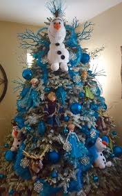This Frozen Inspired Christmas Tree Is An Elsa Lover S Dream Frozen Christmas Tree Disney Christmas Decorations Christmas Trees For Kids