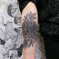 Dahlia Tattoo Black And White Dahlia Tattoo Dahlia Flower Tattoos Tattoos