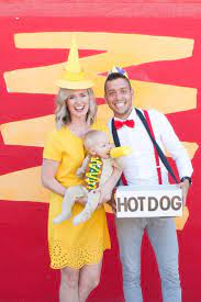 Diy Hot Dog Halloween Costume For The Whole Family The Diy Playbook Hot Dog Halloween Costume Hot Dogs Dog Halloween Costumes