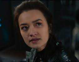 The work of billionaire tech ceo donovan chalmers (willis) is so valuable that he hires mercenaries to protect it, and a terrorist group kidnaps his daughter just to get it. Emma Hard Kill Villainous Beauties Wiki Fandom