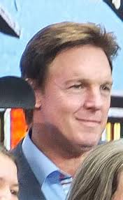 Known for his versatility and intensive method acting, he is the recipient of many awards. Chris Potter Actor Wikipedia