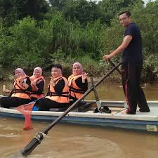Kampung ini merupakan kampung melayu tradisional berstatus kampung. Kampung Kuantan Kelip Kelip General Travel In Kuala Selangor Selangor