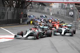 Formula 1 cars of yesteryear return to the world's most famous street track this weekend at the monaco historique. 2 9 Millions De Telespectateurs Devant Le Grand Prix De Monaco L Equipe
