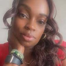 57-year-old LisaRaye says she only dates wealthy men to avoid stressing  them out about keeping up with her lifestyle