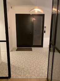 Carrelage D Une Entree De Maison Moderne
