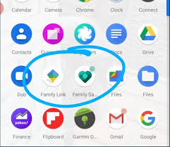 Microsoft S Family Safety App Now Enables Parents To Limit Their Kids Playtime On Xbox Spy On Their Search Activity Tech Times