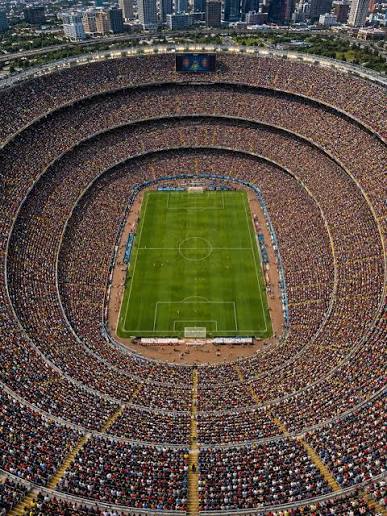 The idea of a stadium holding 1 million people sounds like something straight out of science fiction, but it raises an incredible question about how far engineering could really go. 🏟️ Today,