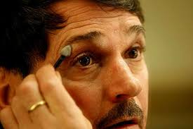 Gay chorus hits hinterlands to open hearts