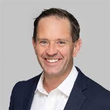 Christy Vanover's Instagram, Twitter & Facebook