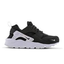 Stock épuisé :cette couleur est actuellement indisponible. Nike Air Huarache Run Micro Branding Primaire College Chaussures From Footlocker On 21 Buttons