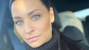 Amira poche and oliver pocher got married in bahamas maldives in october 2019. Schwierige Jugend Darum Bricht Amira Pocher In Tranen Aus Promiflash De