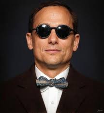 Russian airship manufacturer Airship Initiative Design Bureau Aerosmena  (AIDBA), also known as Aerosmena, is aiming to launch a saucer-shaped,  600-ton payload airship. Initially set for 2024, the project faces delays  due to