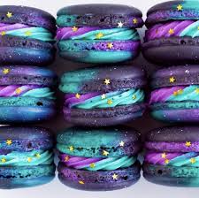 October Cake Decorator Spotlight Find Your Cake Inspiration Galaxy Desserts Cute Desserts Galaxy Cake