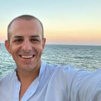 800+ perfiles de «Sereni»