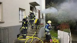 Tagesaktuell feuerwehr einsätze lpd meldungen. 274 Einsatze Fur Ehrenamtliche Einsatzkrafte Im Jahr 2020 Freiwillige Feuerwehr Weingarten