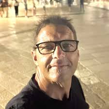 RCA uses internal DAC, coaxial and optical use Yamaha's DAC