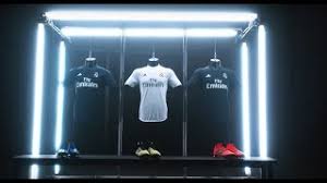 No matter how far they stray from the santiago bernabéu, real madrid's superstars always put on a show. Real Madrid Home And Away Jersey Kits 2018 19 Youtube