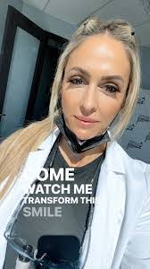 Kelly Lamoreaux's Instagram, Twitter & Facebook