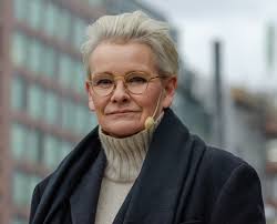 Eva Dahlgren