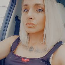 Okay, can we just take a second to give a giant, sweaty high five to one  amazing human—Daryl Warren from Design and Remodel Your Life (aka  D.A.R.Y.L... like come on, how clever