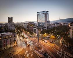Seat Abrira Su Flagship En El Edificio Deutsche Bank De Barcelona Faconauto
